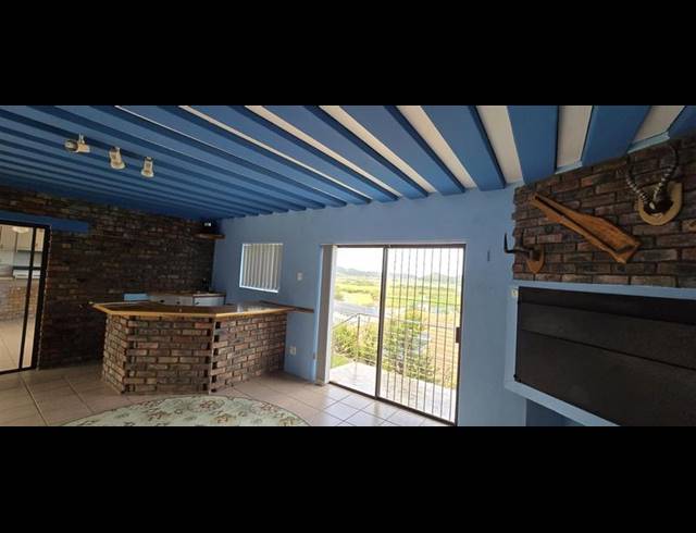 4 BEDROOM HOUSE FOR SALE IN GROOT BRAKRIVIER CENTRAL
